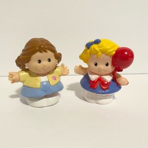 Little People Dollhouse Mom Birthday Girl Figure Fisher Price Toy Doll 4/$20  🛑